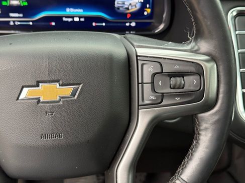 Used 2022 Chevrolet Tahoe LT w/ Luxury Package AWD/4WD image 16