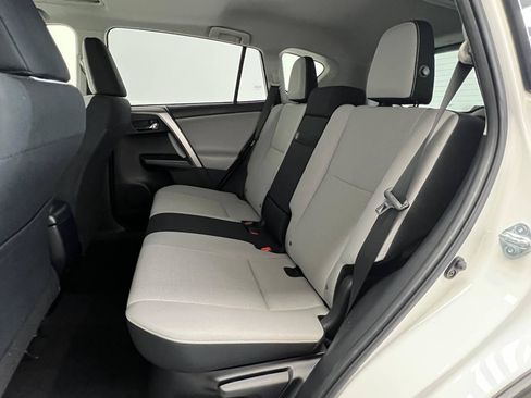 Used 2017 Toyota RAV4 XLE AWD/4WD image 10
