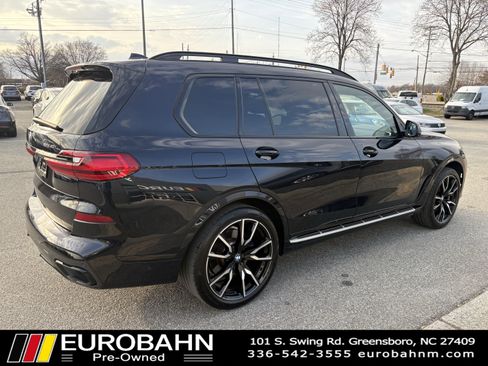 Used 2022 BMW X7 xDrive40i w/ M Sport Package image 31