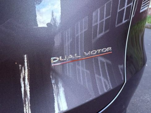 Used 2022 Tesla Model Y Performance image 27