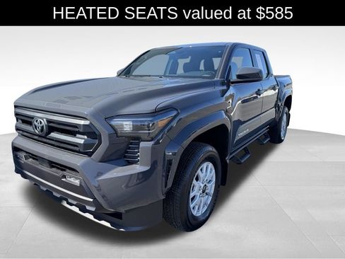 Used 2025 Toyota Tacoma SR5 image 3