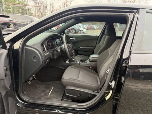 Used 2018 Dodge Charger GT w/ Blacktop Package image 24