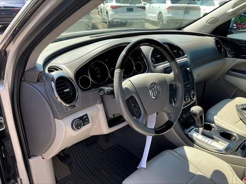 Used 2015 Buick Enclave Leather FWD image 4