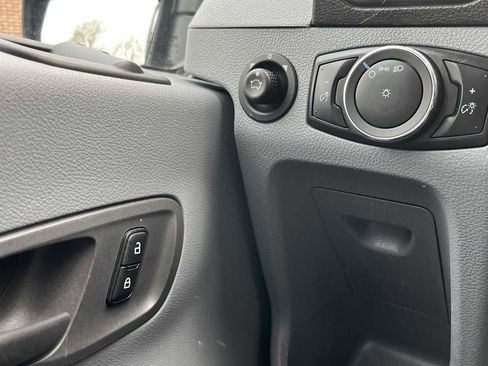 Used 2018 Ford Transit 250 148 Medium Roof RWD image 30