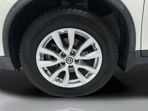Used 2020 Nissan Rogue S w/ Special Edition Package AWD/4WD image 8