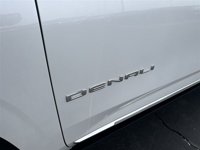 Certified 2021 GMC Yukon XL Denali w/ Denali Premium Package AWD/4WD image 33