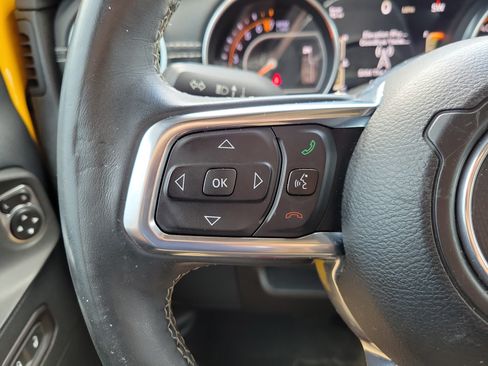 Used 2018 Jeep Wrangler Unlimited Sahara w/ Quick Order Package 24M Moab AWD/4WD image 29