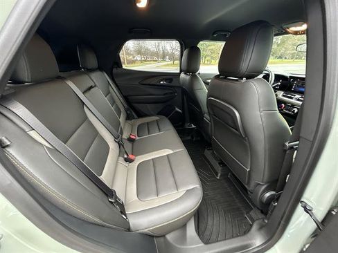 Used 2024 Chevrolet TrailBlazer ACTIV FWD image 27