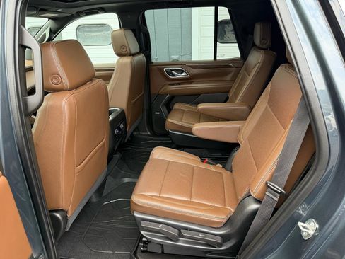 Used 2021 Chevrolet Tahoe High Country AWD/4WD image 10