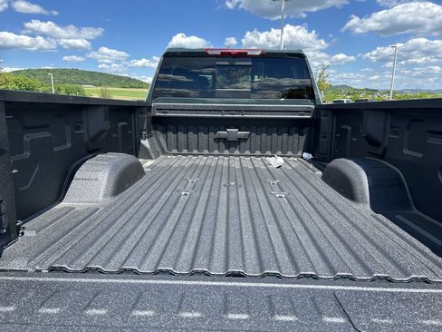 New 2026 Chevrolet Silverado 3500 LT w/ All Star Edition AWD/4WD image 9
