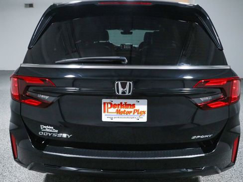 Used 2025 Honda Odyssey Sport-L image 8