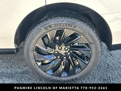New 2026 Lincoln Navigator Reserve w/ Jet Appearance Package AWD/4WD image 23