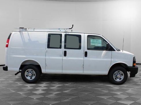 New 2025 Chevrolet Express 2500 w/ Driver Convenience Package image 8