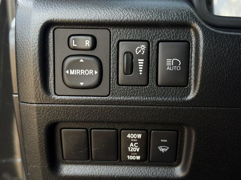 Used 2023 Toyota 4Runner SR5 Premium w/ Moonroof Package AWD/4WD image 23