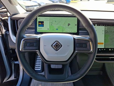 Used 2024 Rivian R1S Adventure AWD/4WD image 17