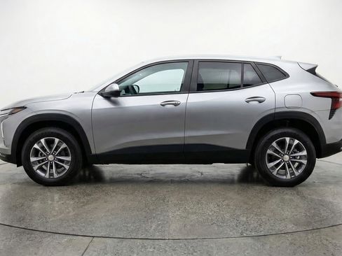 Used 2025 Chevrolet Equinox LT FWD image 5