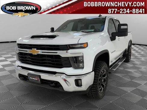 Used 2025 Chevrolet Silverado 2500 LT w/ Convenience Package AWD/4WD image 1