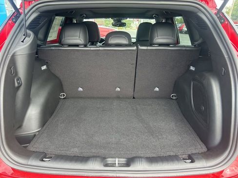 New 2025 Jeep Compass Latitude w/ Sun & Sound Group image 7