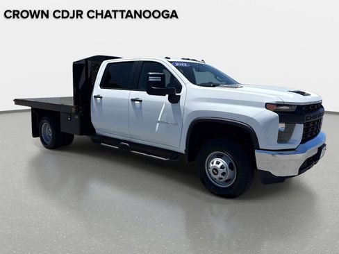 Used 2022 Chevrolet Silverado 3500 W/T w/ WT Convenience Package AWD/4WD image 2