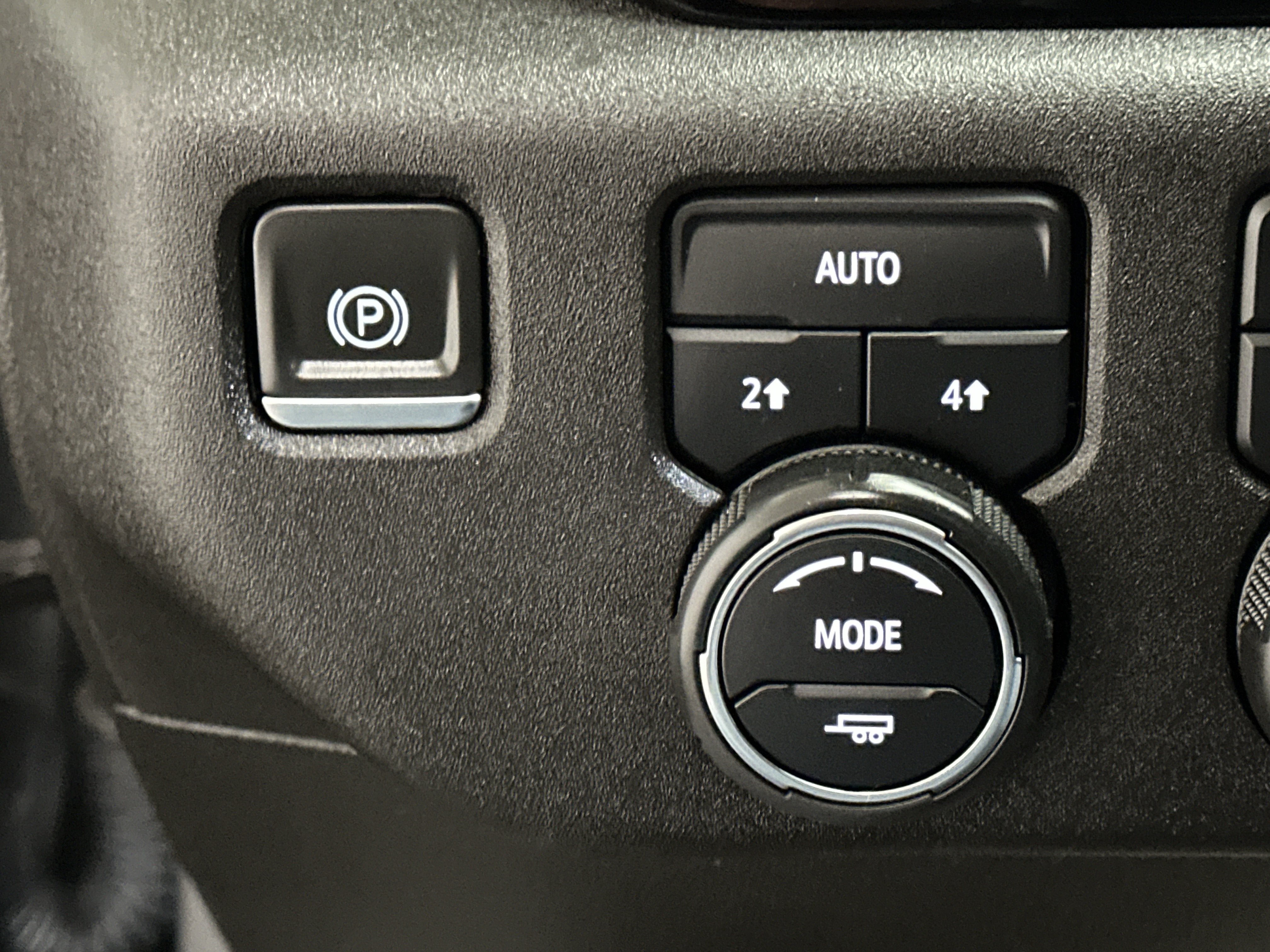 Used 2024 Chevrolet Silverado 1500 LT AWD/4WD image 35