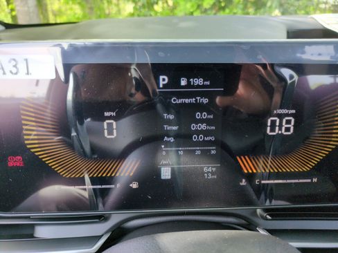 New 2026 Kia Carnival FWD image 21