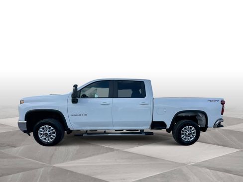 Used 2025 Chevrolet Silverado 2500 LT w/ Convenience Package AWD/4WD image 5