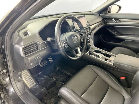 Used 2022 Honda Accord Sport image 9
