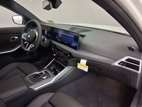 New 2026 BMW 330i Sedan w/ M Sport Package image 28