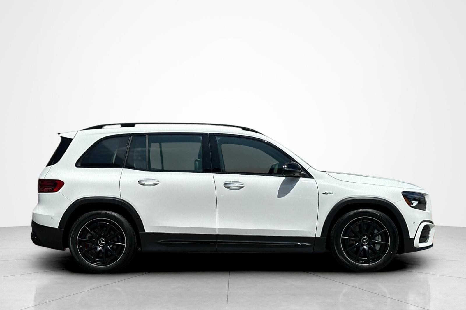 New 2026 Mercedes-Benz GLB 35 AMG 4MATIC image 6