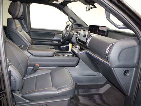 New 2026 Ford Expedition Tremor image 29