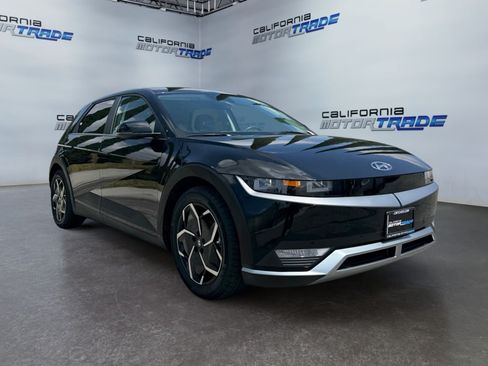 Used 2024 Hyundai Ioniq 5 SEL RWD image 3