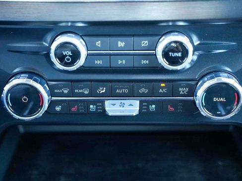 Used 2023 Ford F250 Lariat w/ Lariat Ultimate Package AWD/4WD image 36