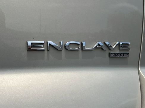 Used 2012 Buick Enclave Leather AWD/4WD image 27