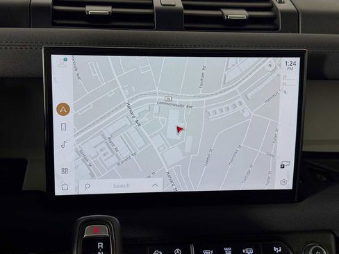 Used 2023 Land Rover Defender 130 SE image 15