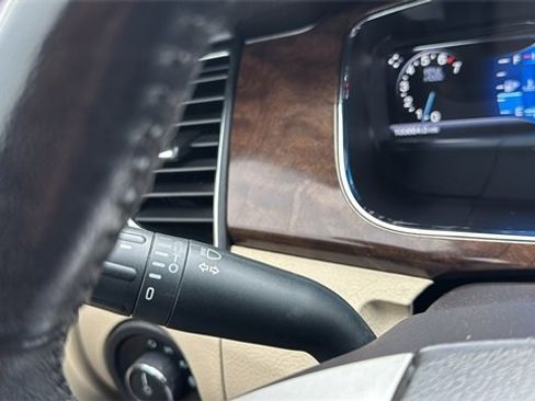 Used 2014 Ford Taurus Limited w/ Equipment Group 301A image 17