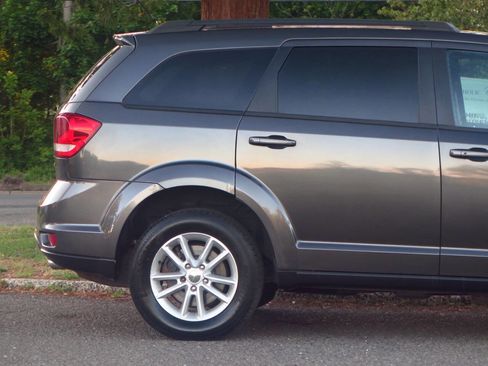Used 2015 Dodge Journey SXT w/ Flexible Seating Group AWD/4WD image 33