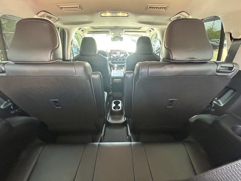 Used 2021 Toyota Highlander Limited AWD/4WD image 16