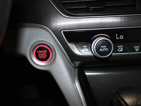 Used 2019 Honda Accord LX image 18