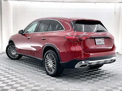 Certified 2024 Mercedes-Benz GLC 300 image 10