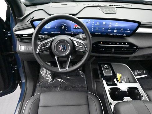 Used 2025 Buick Enclave Preferred AWD/4WD image 22