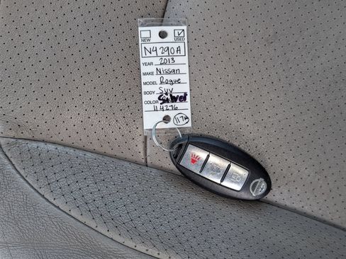 Used 2013 Nissan Rogue SL AWD/4WD image 38