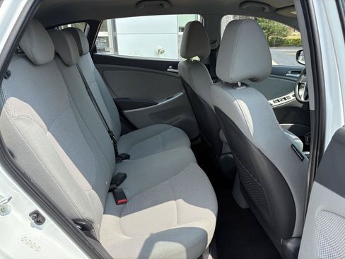 Used 2014 Hyundai Accent GS FWD image 21