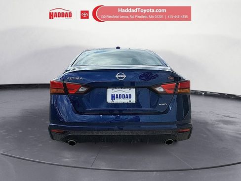 Used 2024 Nissan Altima 2.5 SR AWD/4WD image 4