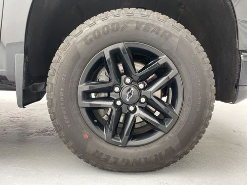 Used 2020 Chevrolet Silverado 1500 LT Trail Boss image 19