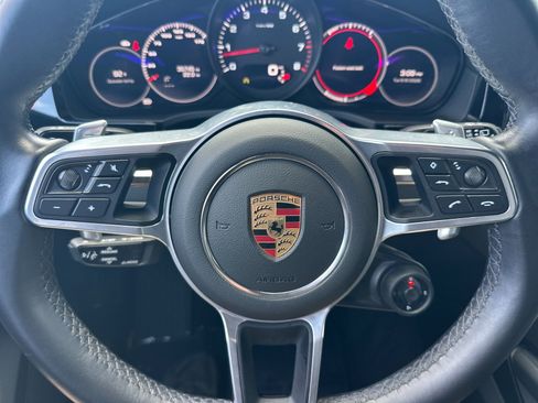 Used 2021 Porsche Cayenne AWD/4WD image 15