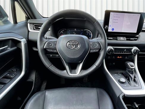Used 2023 Toyota RAV4 XSE image 2
