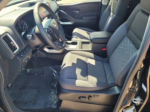 New 2026 Nissan Frontier SV w/ SV Convenience Package RWD image 8