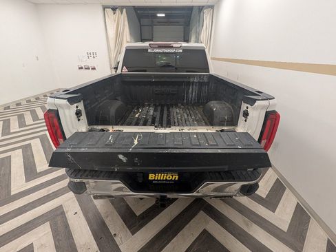 Used 2020 GMC Sierra 1500 SLT image 23