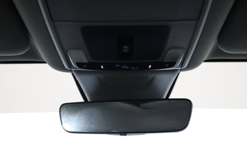 Used 2025 Honda CR-V EX-L image 24