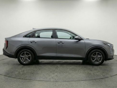 Used 2025 Kia K4 FWD image 11